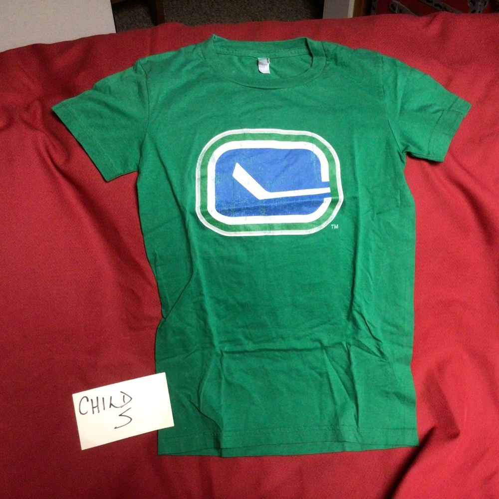 NHL Vancouver Canucks Childs tshirt